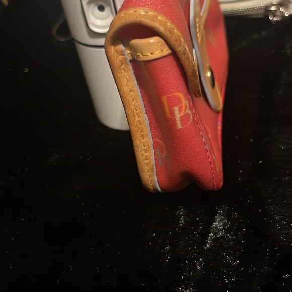 Dooney and Bourke Red Signature Wallet - Picture 3 of 10
